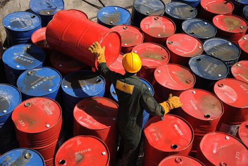 سقوط قیمت نفت ادامه دارد، برنت 66 دلار