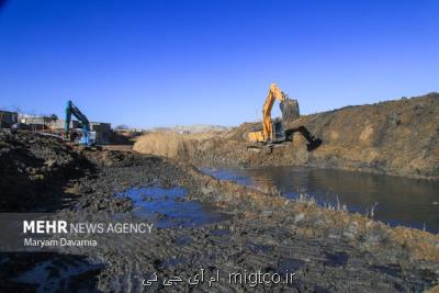 پیشرفت 75 درصدی لایروبی طرح تغذیه مصنوعی و کنترل سیلاب بیاضه