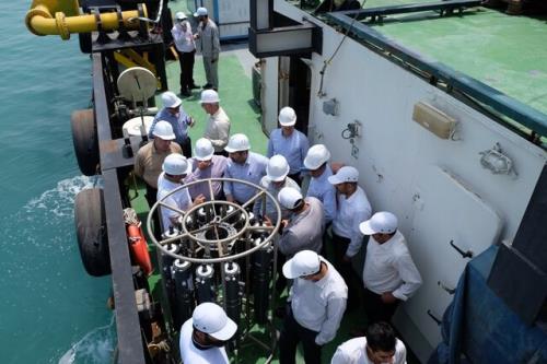 توسعه همکاریهای پژوهشگاه اقیانوس شناسی با حوزه نفت