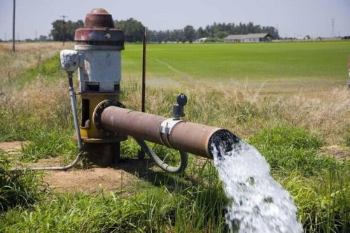 مجوز بهره برداری ۸۱۰ حلقه چاه آب کشاورزی در اصفهان تعدیل شد