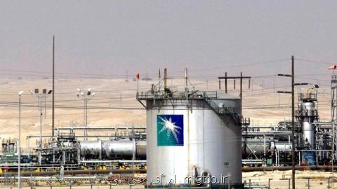 نفت عربستان هم زمان با آغاز تحریم های ایران گران گردید